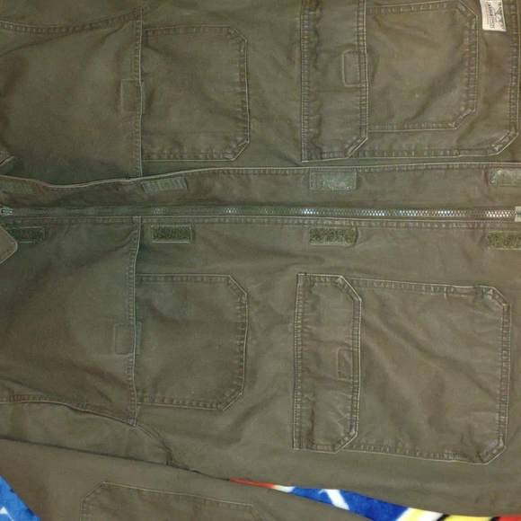 Eddie Bauer coat - Picture 14 of 16